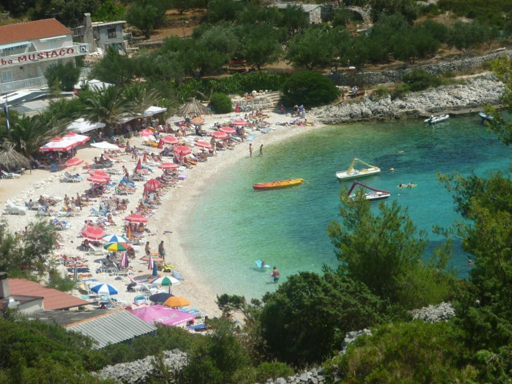 Apartments Mazuran Hvar Town Bagian luar foto